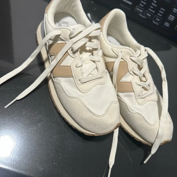 New Balance 237 Sneakers - Picture 2 of 3